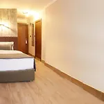 Szálloda Mira Alsancak 3*