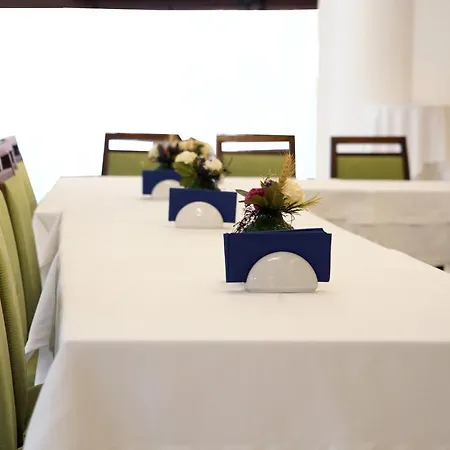 Mira Alsancak 3* İzmir