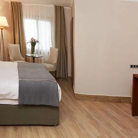Mira Alsancak 3* İzmir