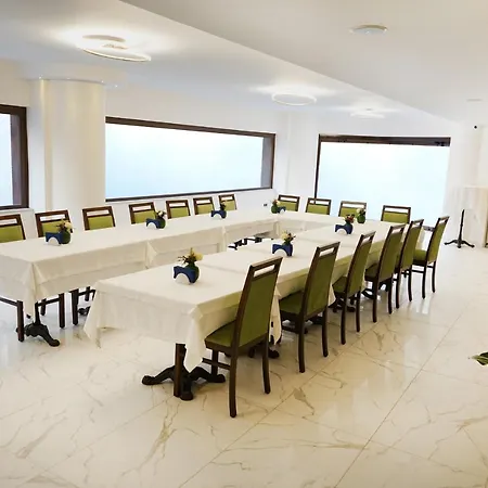 Hotel Mira Alsancak 3*