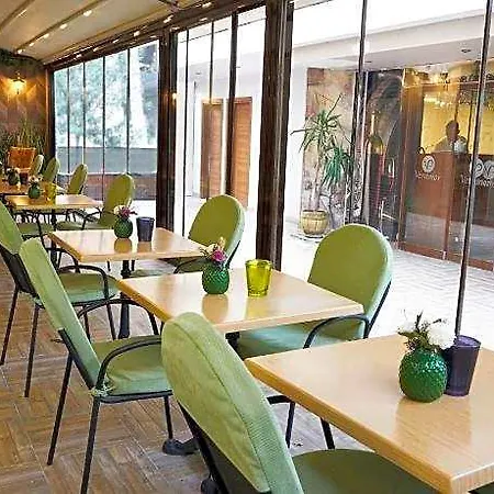 Mira Alsancak Hotell 3*
