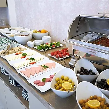 Mira Alsancak 3* Izmir
