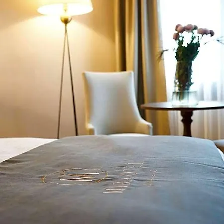 Hotell Mira Alsancak 3*