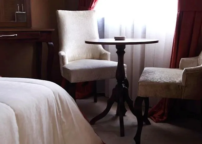 Mira Alsancak 3* איזמיר