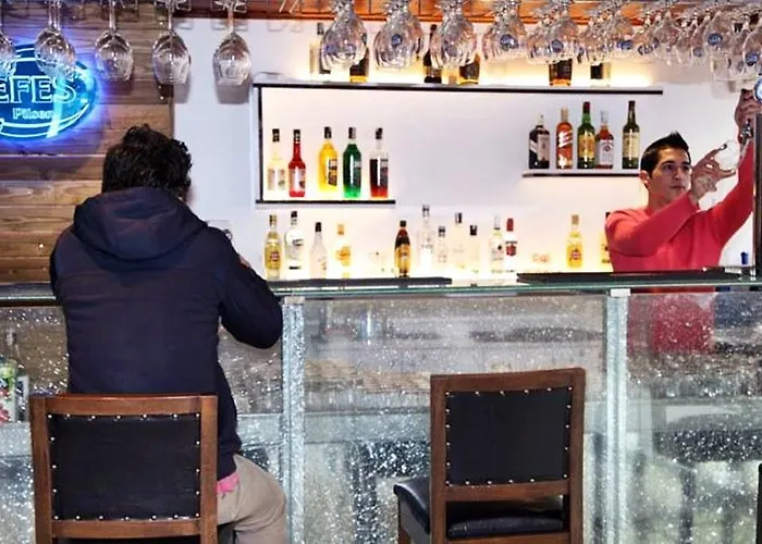 Mira Alsancak 3* איזמיר