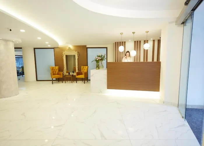 Hotel Mira Alsancak